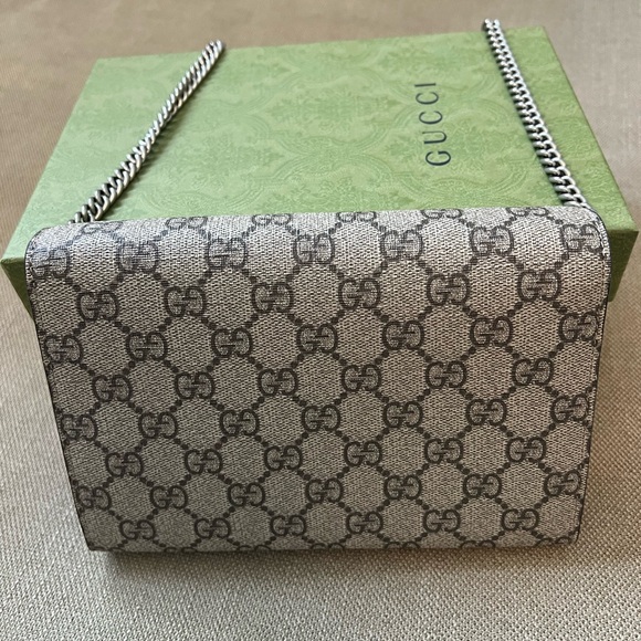 Gucci Dionysus Wallet on Chain Criss Body – Full Set – Excellent Condition - Picture 5 of 9
